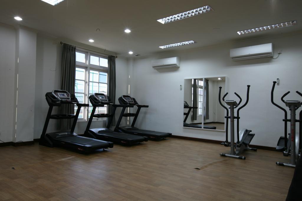 Hotel The Ramelau Дили Экстерьер фото