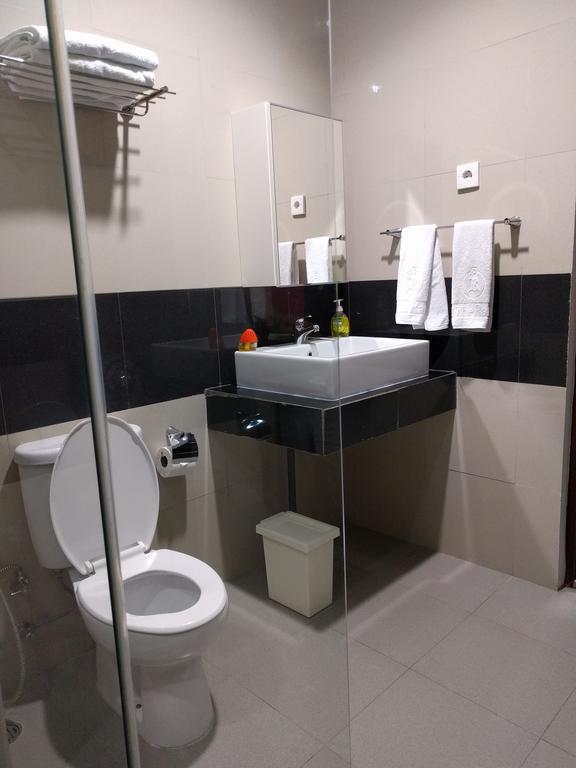 Hotel The Ramelau Дили Экстерьер фото