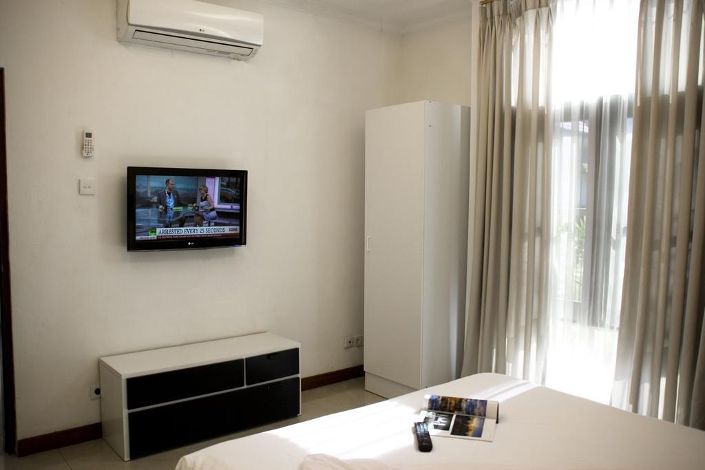 Hotel The Ramelau Дили Экстерьер фото