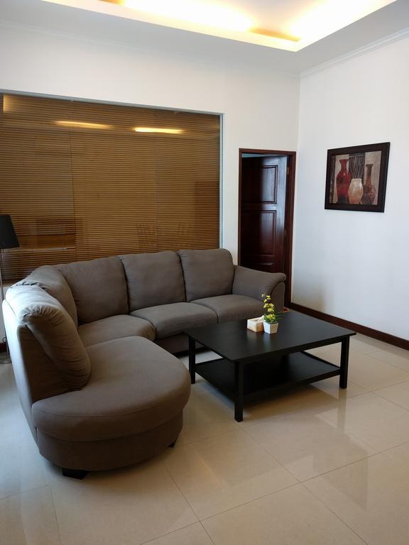 Hotel The Ramelau Дили Экстерьер фото