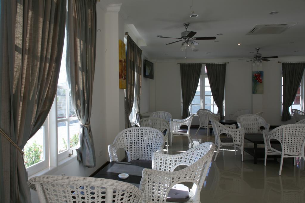 Hotel The Ramelau Дили Экстерьер фото